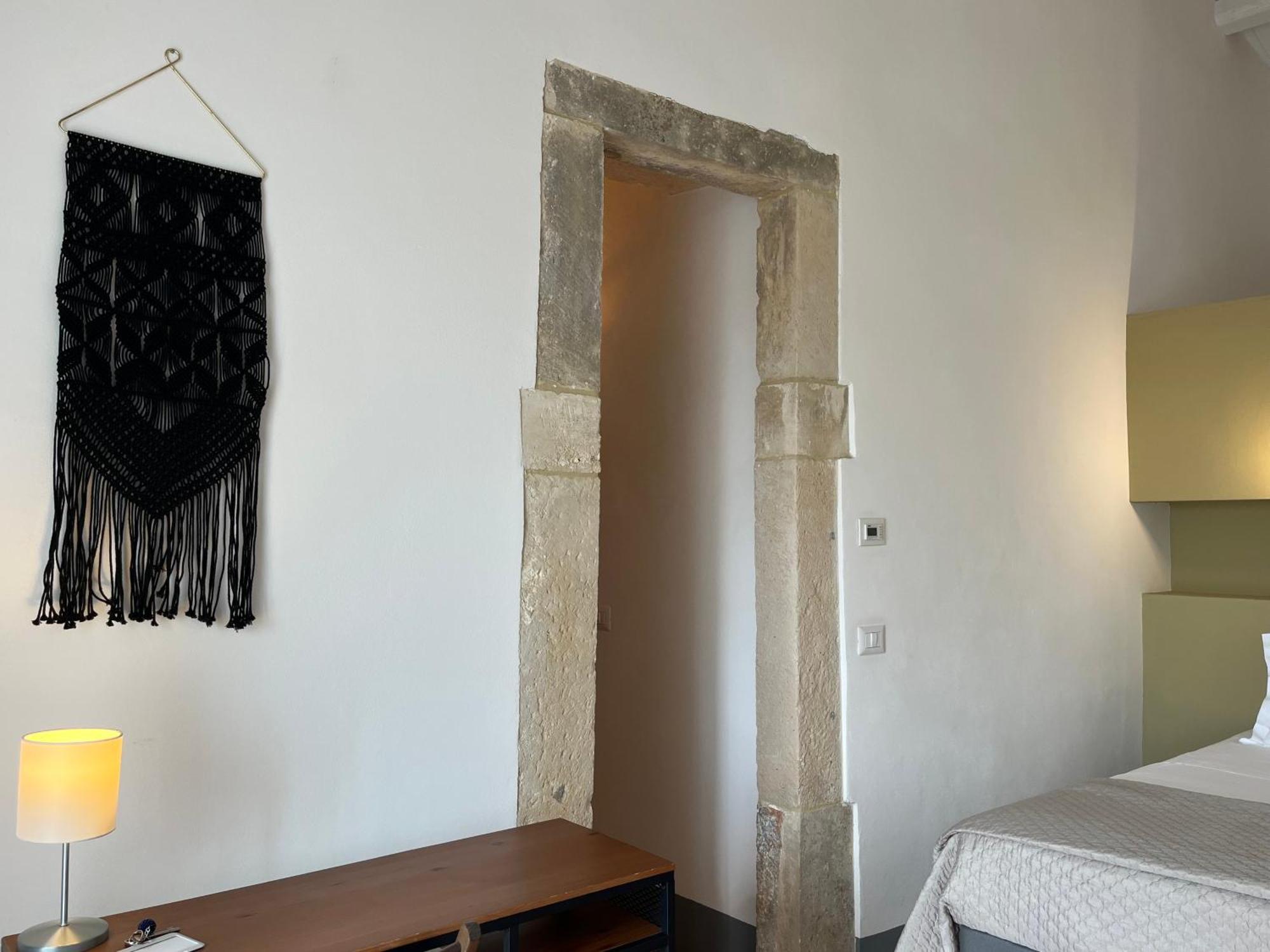 Dimora Di Dante Bed & Breakfast Chiaramonte Gulfi Dış mekan fotoğraf