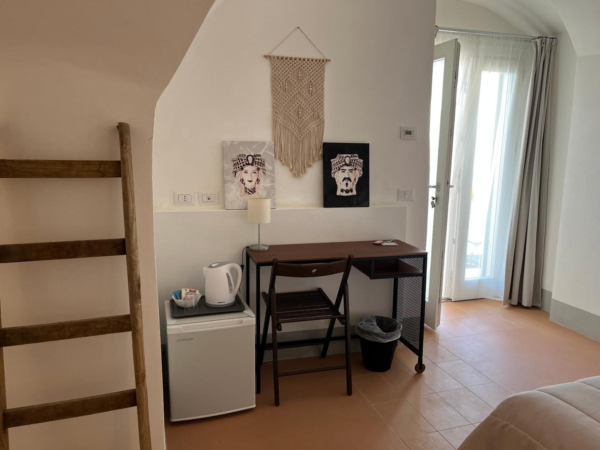 Dimora Di Dante Bed & Breakfast Chiaramonte Gulfi Dış mekan fotoğraf