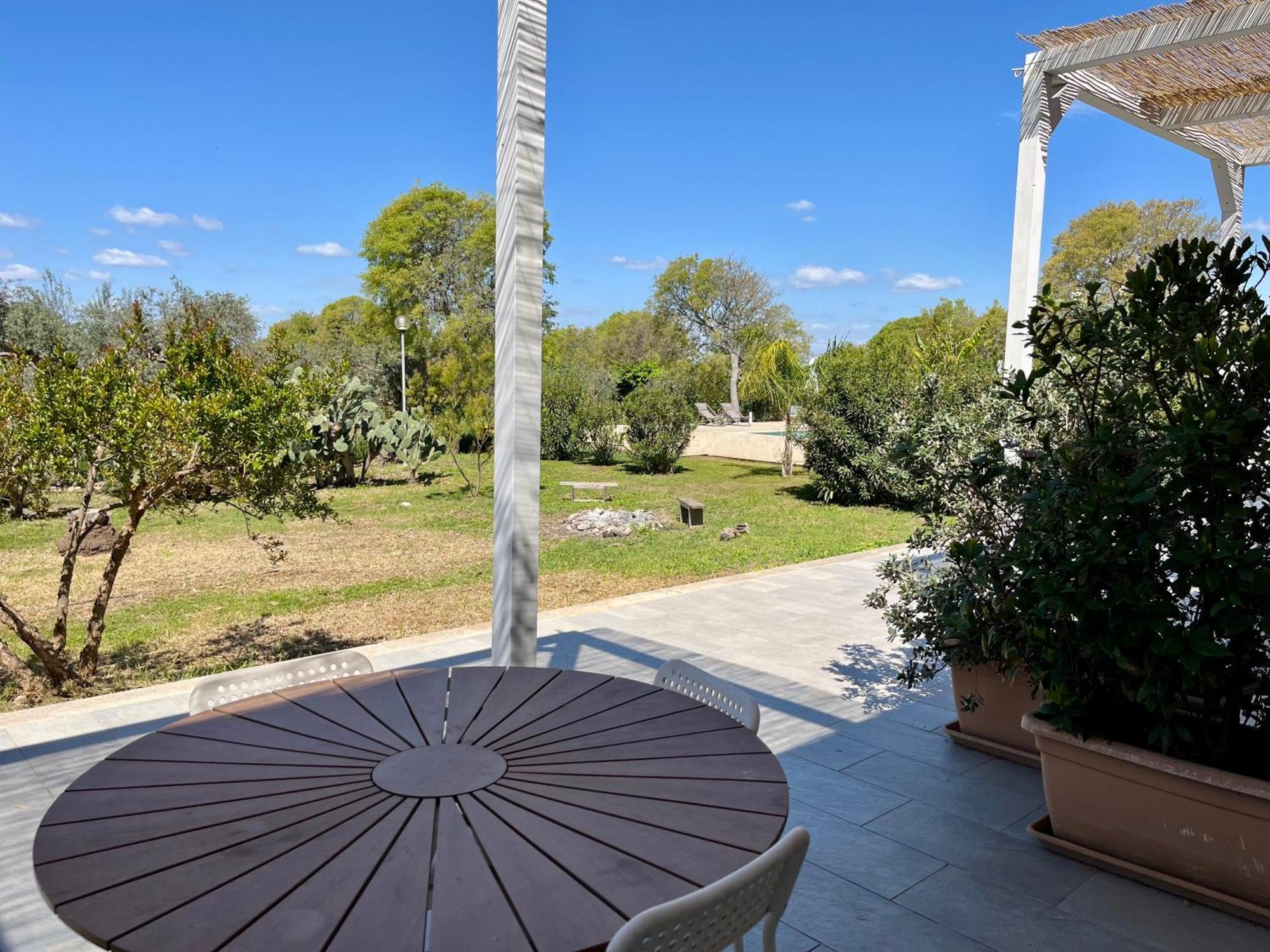 Dimora Di Dante Bed & Breakfast Chiaramonte Gulfi Dış mekan fotoğraf