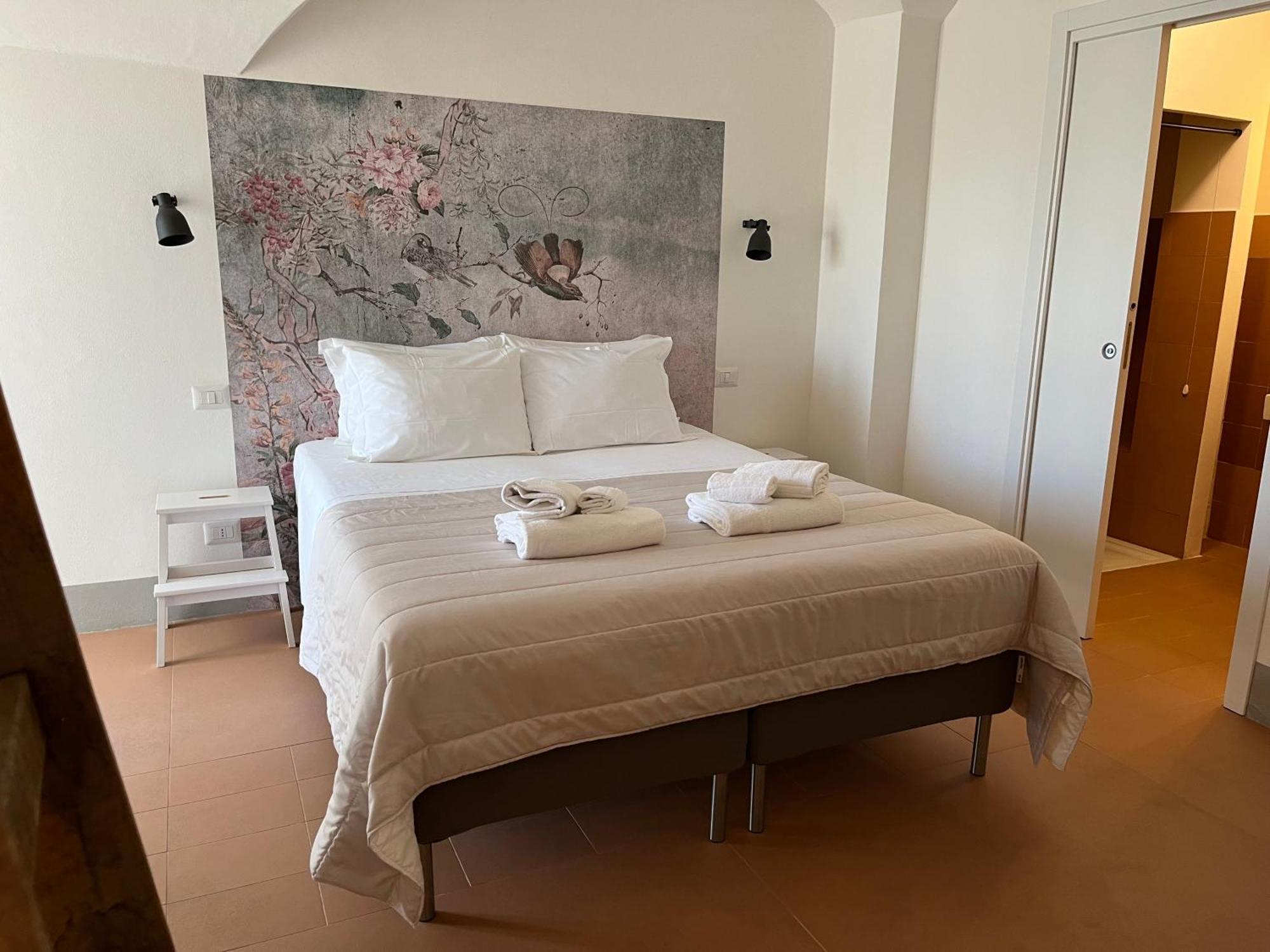 Dimora Di Dante Bed & Breakfast Chiaramonte Gulfi Dış mekan fotoğraf
